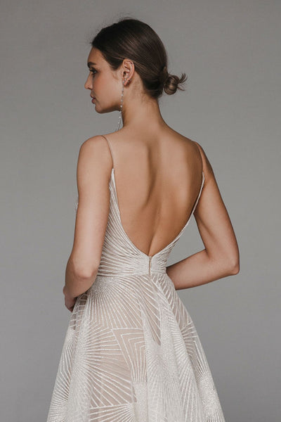 Vela - Stylish V-Neck Spaghetti Strap A-Line Dress