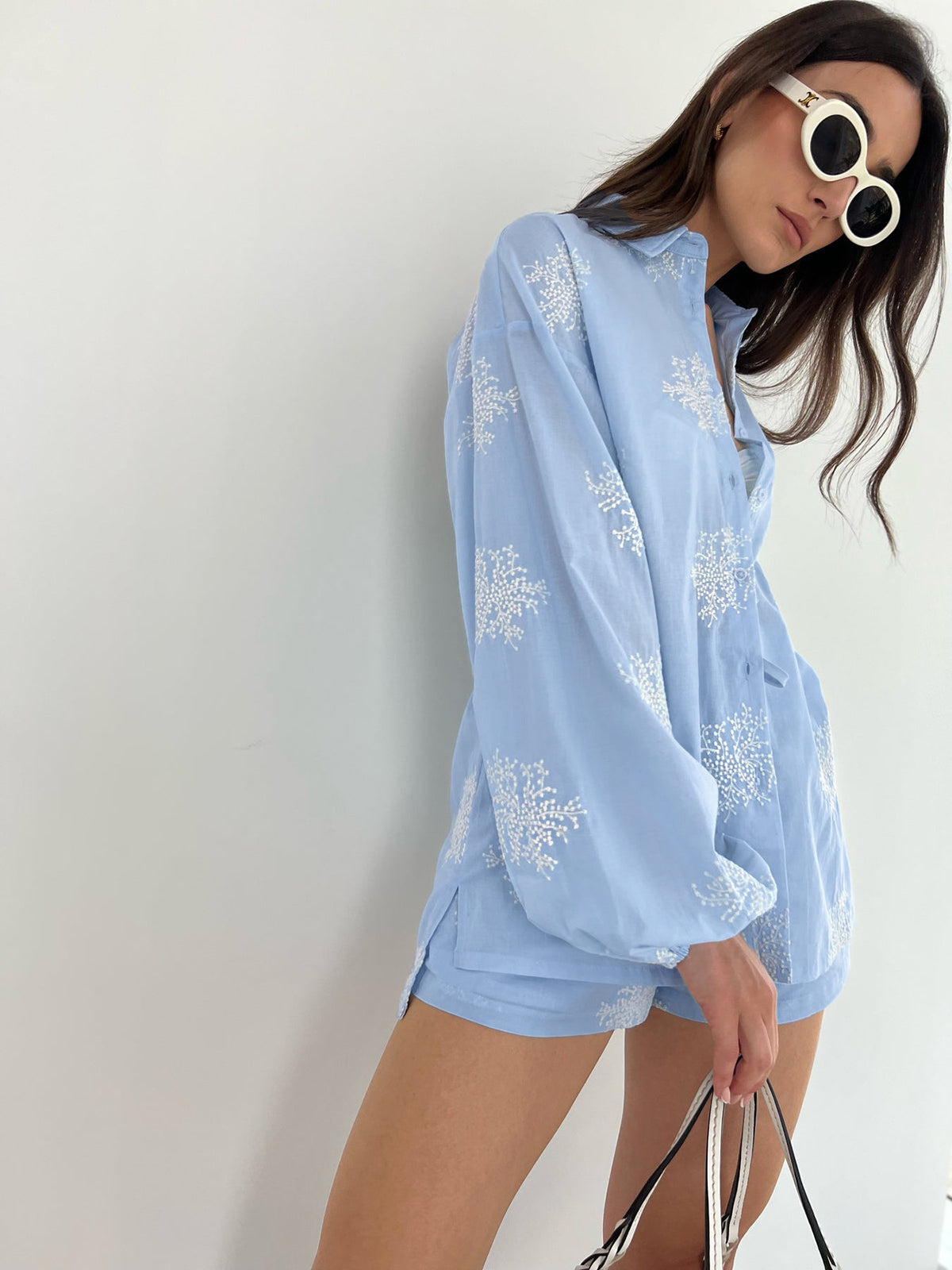 Relaxed Shorts Set Featuring Plant Embroidery